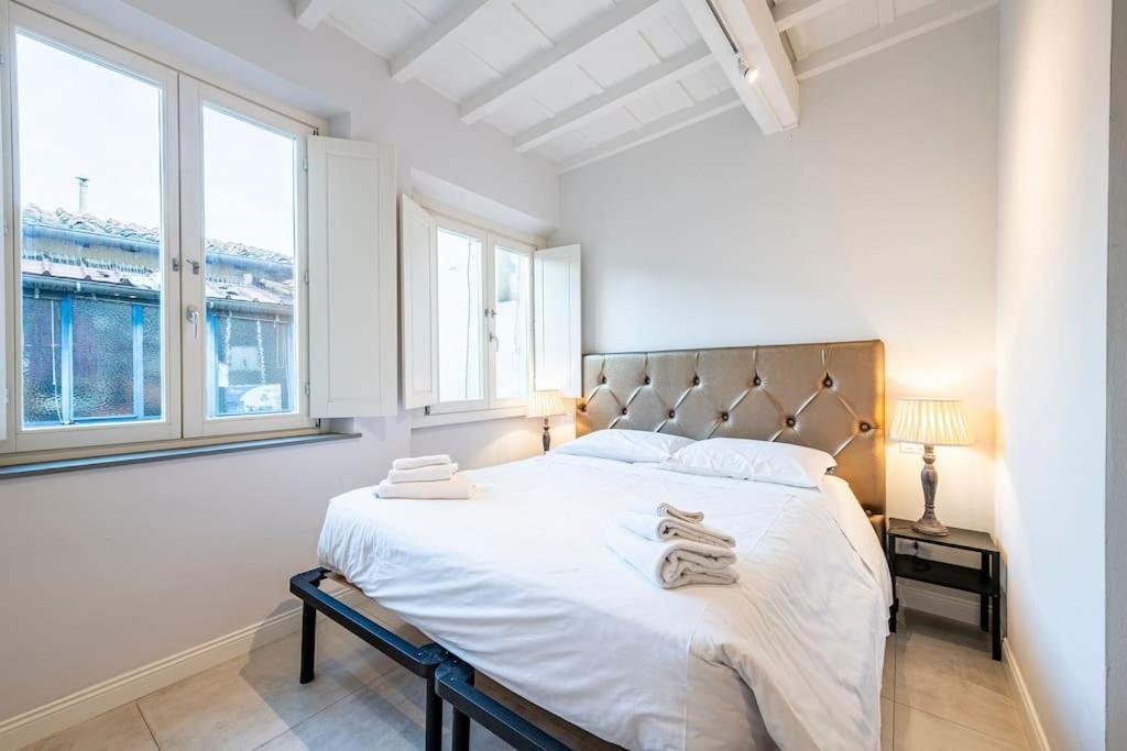 San Frediano Suite Moderna ฟลอเรนซ์ ภายนอก รูปภาพ